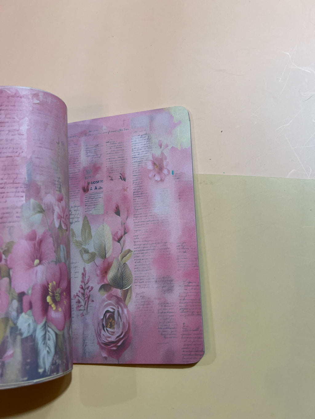Libreta Collage flores