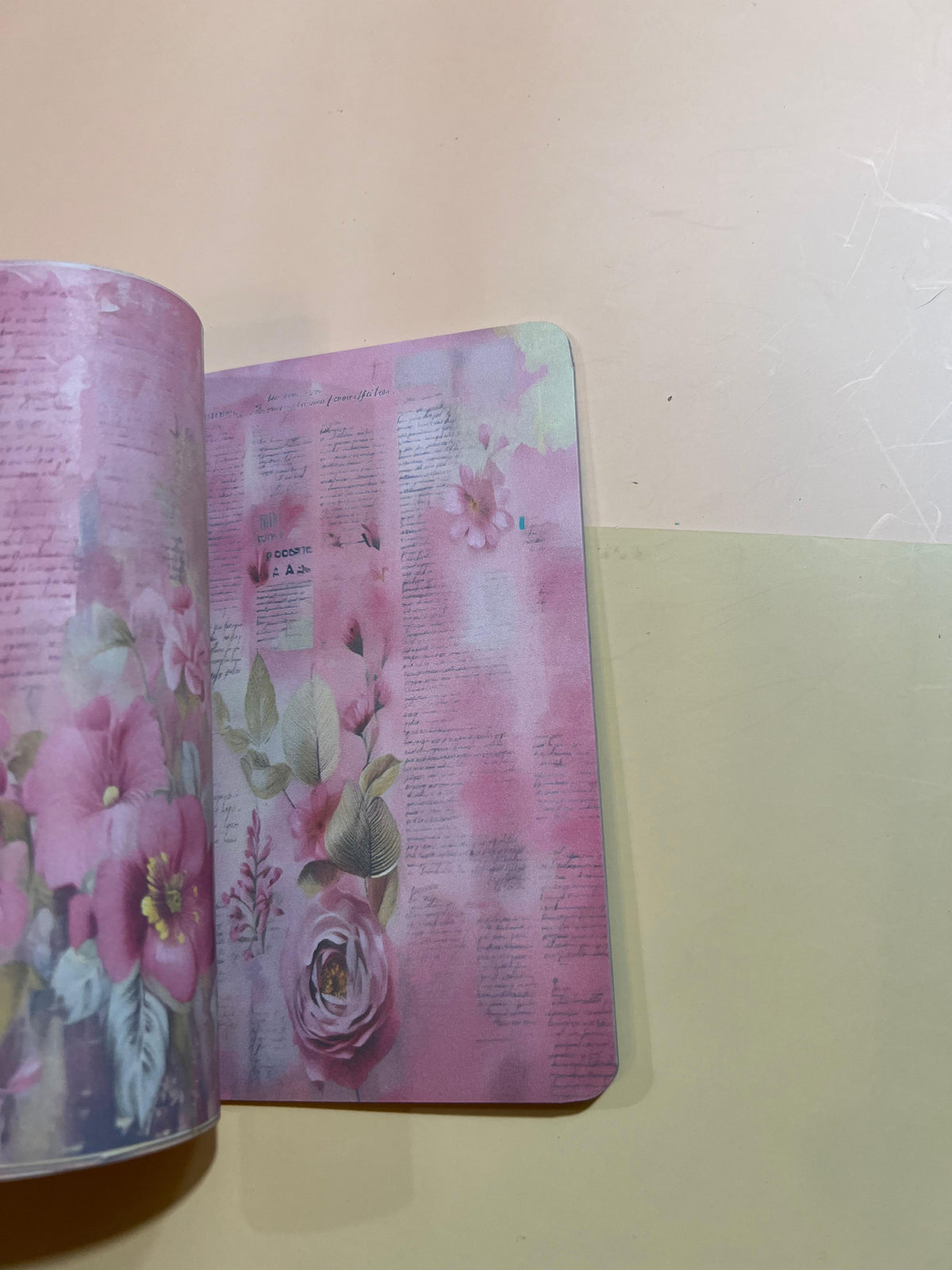Libreta Collage flores